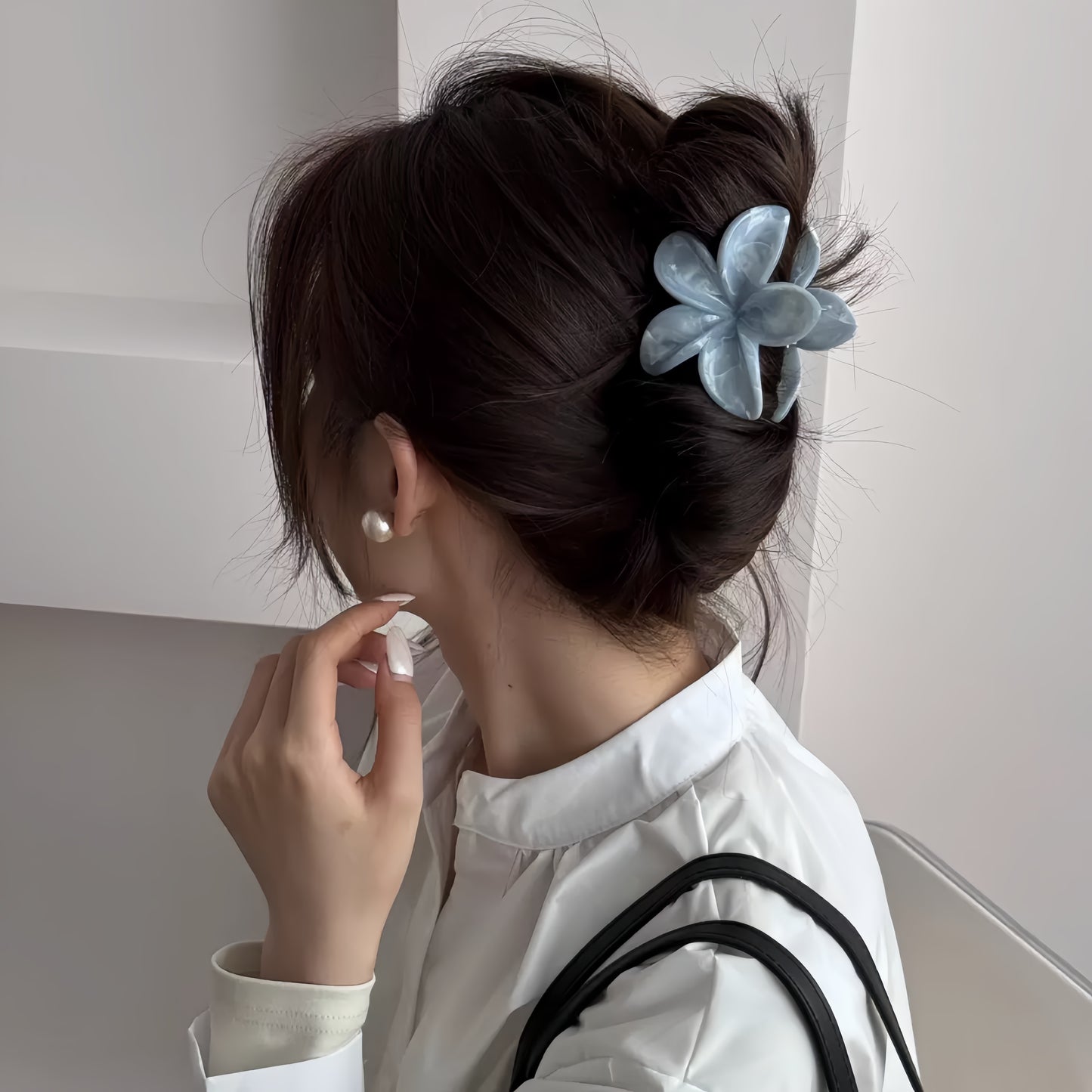 Plumeria Bloom Hair Claw Clip in Lilac Purple