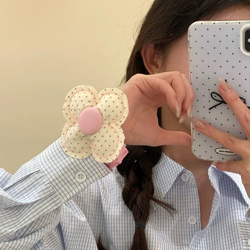 Pink Daisy Scrunchie