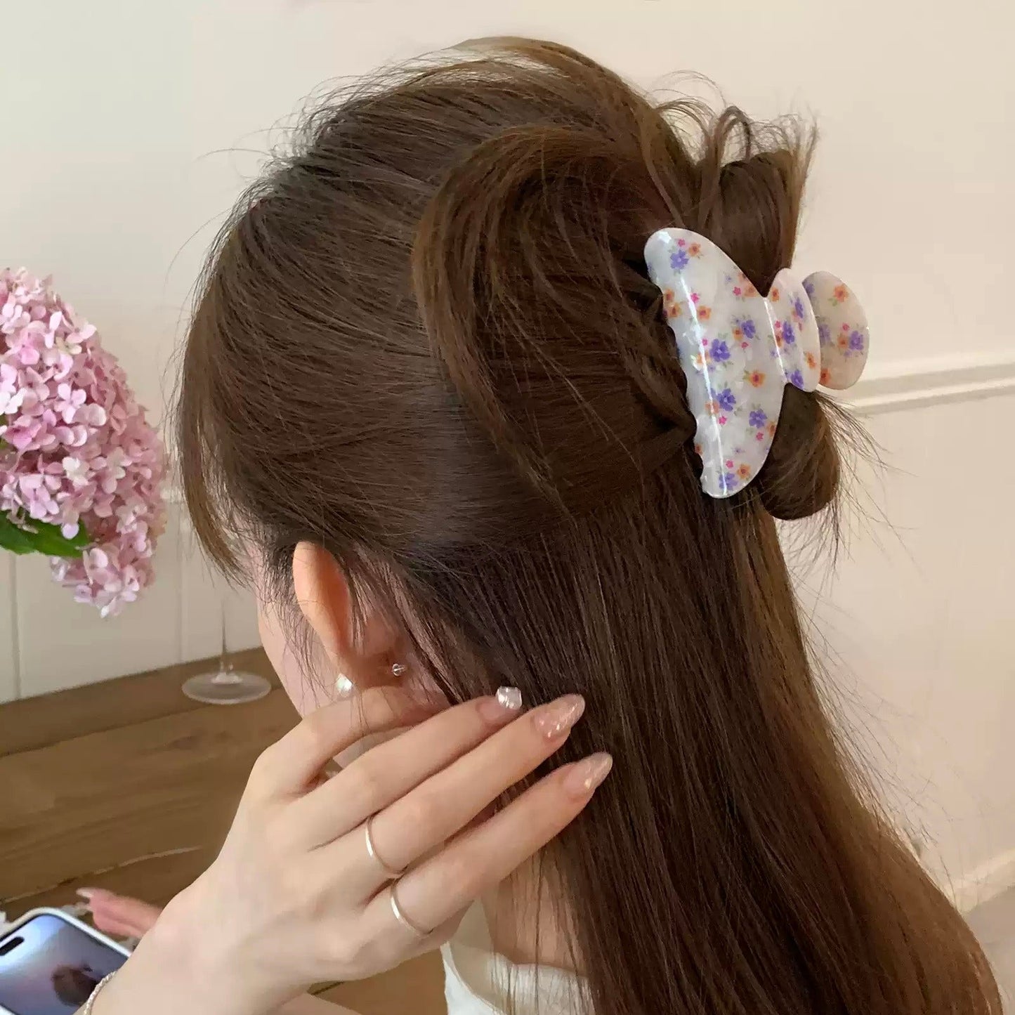 Vintage Floral Glow Hair Claw